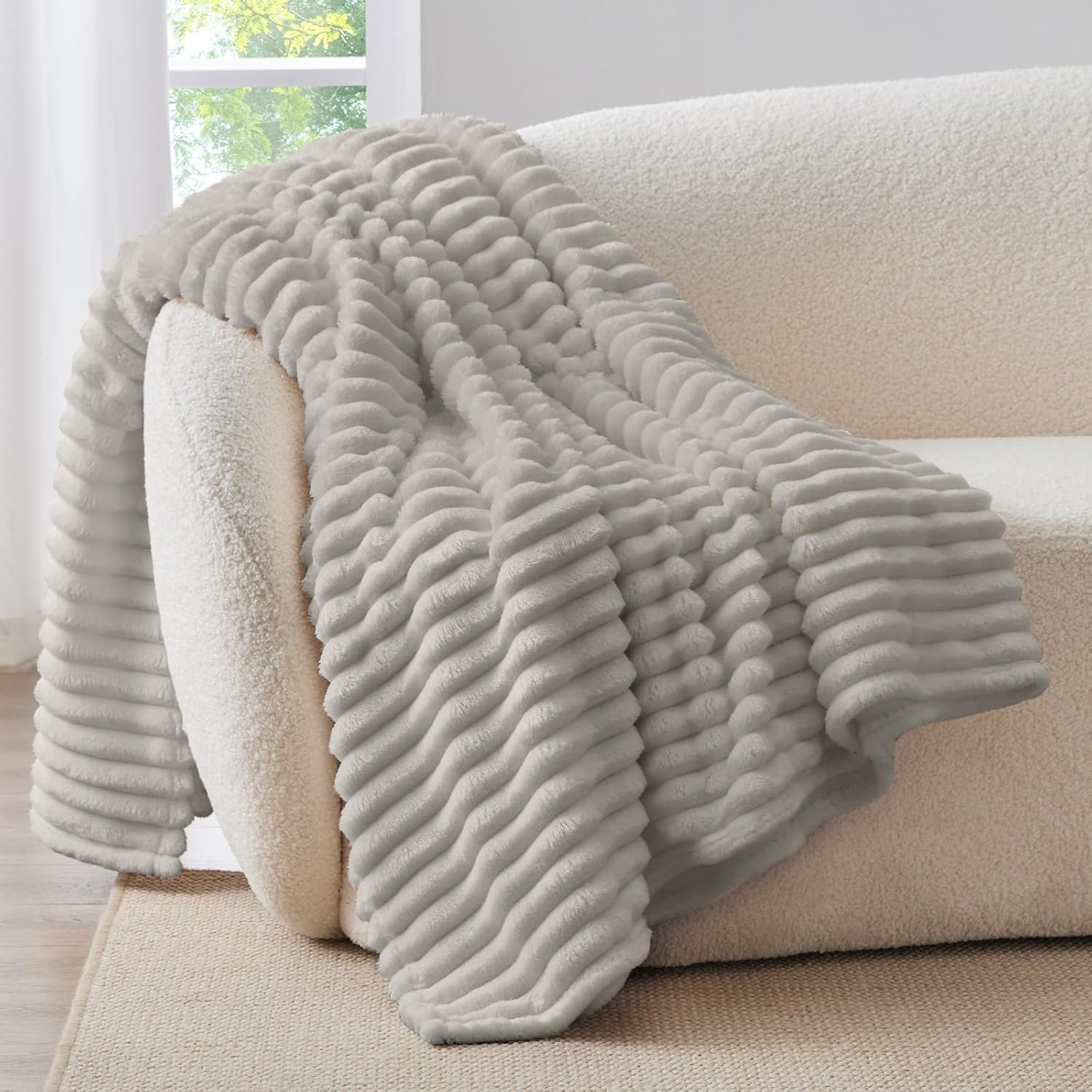 BEDELITE Throw Blanket for Couch & Sofa, 300 GSM Soft Cozy & Warm Plush Fluffy Blanket, Decorative and Giftable Fleece Striped Blankets, Fit for Baby, Women, Men, 127 x 152 CM, Light Grey