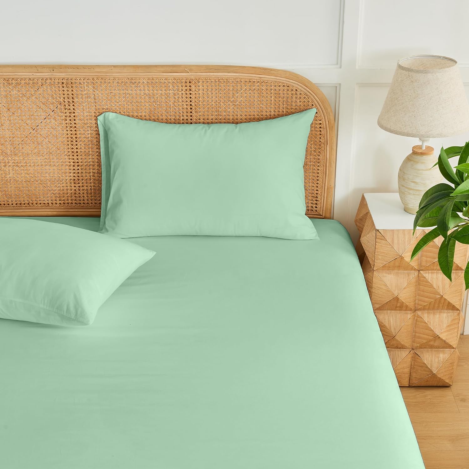 LINENOVA Premium 100% Cotton Fitted Sheet Set - 3 Piece for King Size Bed Set, 1 Fitted Sheet & 2 Pillowcases, Luxury Softness, Elasticized 40cm Deep Pocket - Sage Green